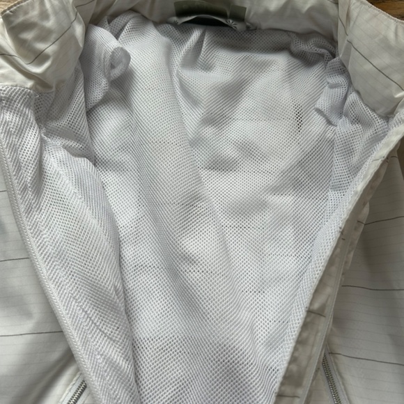 Athleta white lite weight zip jacket - Picture 7 of 12